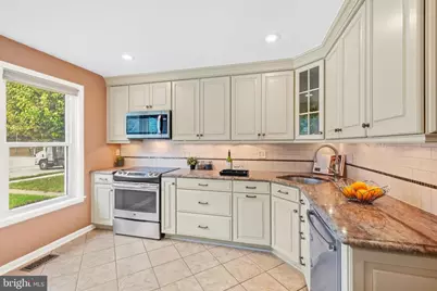 26 Inverin Circle, Lutherville Timonium, MD 21093 - Photo 6
