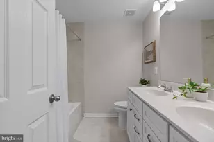 5452 Bristol Grn Wy, Baltimore, MD 21229 - Photo 28