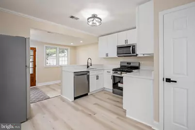 8202 Longpoint Road, Baltimore, MD 21222 - Photo 8