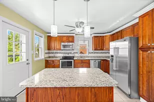 8212 Evergreen Dr, Baltimore, MD 21234 - Photo 14