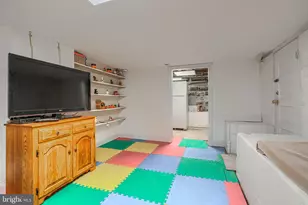 313 S Taylor Ave, Baltimore, MD 21221 - Photo 38