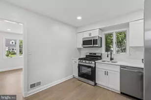 2620 Matthews Dr, Parkville, MD 21234 - Photo 12
