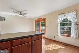 1909 Newhaven Dr, Baltimore, MD 21221 - Photo 14