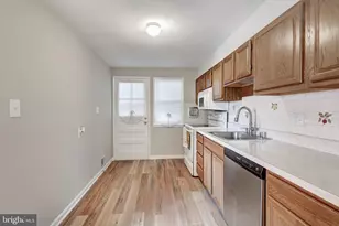 903 Grovehill Rd, Baltimore, MD 21227 - Photo 16