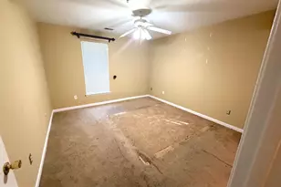 9602 Devedente Dr, Owings Mills, MD 21117 - Photo 10