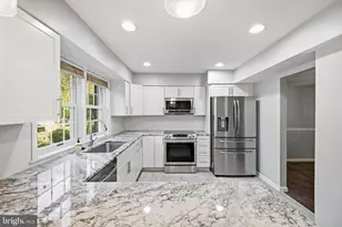 34 Tullycross Ct, Lutherville Timonium, MD 21093 - Photo 10