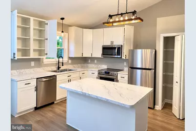 8 Rocky Lane, Pikesville, MD 21208 - Photo 2