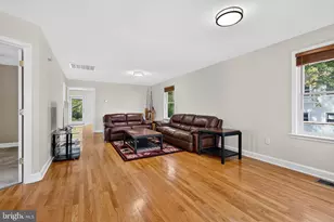 2806 11th St, Baltimore, MD 21219 - Photo 8