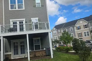 8109 Secluded Ln, Dundalk, MD 21222 - Photo 4
