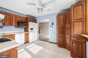 12721 Manor Rd, Glen Arm, MD 21057 - Photo 16