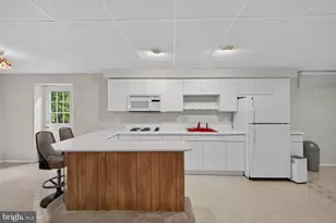 7920 Main Falls Cir, Baltimore, MD 21228 - Photo 6