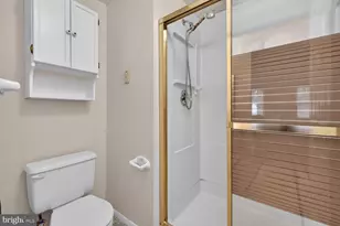 7920 Main Falls Cir, Baltimore, MD 21228 - Photo 34