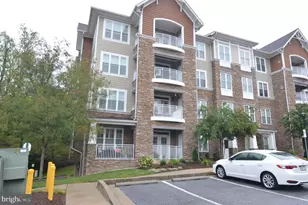 13 Clay Lodge Ln, Catonsville, MD 21228 - Photo 2