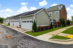 401 Holloway St, Baltimore, MD 21220 - Photo 26