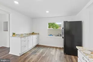 7312 Geise Ave, Sparrows Point, MD 21219 - Photo 10