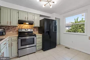 151 Wimbledon Ln, Owings Mills, MD 21117 - Photo 10
