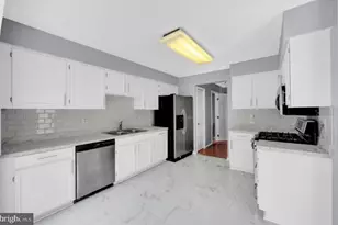 27 Preakness Ct, Owings Mills, MD 21117 - Photo 4