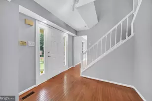 27 Preakness Ct, Owings Mills, MD 21117 - Photo 2