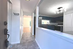 9416 Fitzharding Ln, Owings Mills, MD 21117 - Photo 2