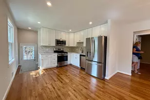 1040 Marleigh Cir, Towson, MD 21204 - Photo 4
