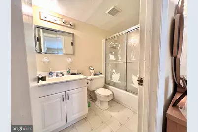 9 Suntop Court #201, Baltimore, MD 21209 - Photo 16