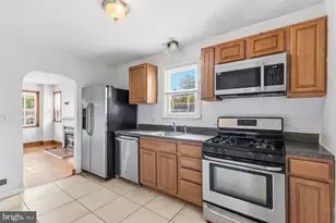 7906 Hillendale Rd, Parkville, MD 21234 - Photo 8