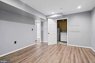 9453 Seven Courts Dr, Baltimore, MD 21236 - Photo 32