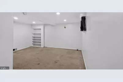 300 Maiden Choice Lane #B, Catonsville, MD 21228 - Photo 10
