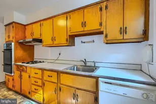 3 Wilfred Ct, Towson, MD 21204 - Photo 10