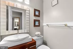 24 Jameson Ln, Baltimore, MD 21208 - Photo 22