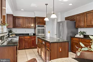 11610 Silvermaple Ct, Cockeysville, MD 21030 - Photo 10