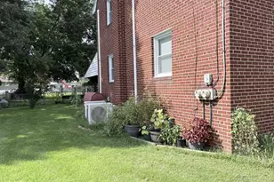 1106 Oak Ave, Baltimore, MD 21221 - Photo 2