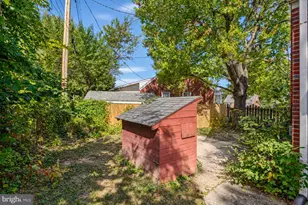 10 Hillview Dr, Catonsville, MD 21228 - Photo 4