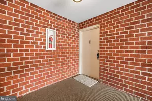7 Gandson Ct, Lutherville Timonium, MD 21093 - Photo 2