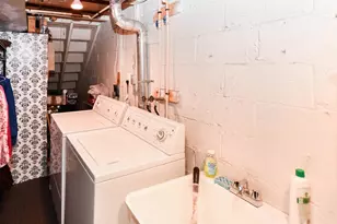 7042 Bank St, Baltimore, MD 21224 - Photo 36
