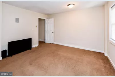 7042 Bank Street, Baltimore, MD 21224 - Photo 38
