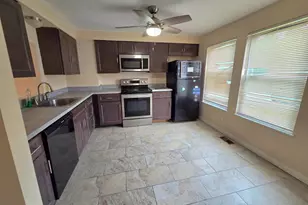 9 Van Ct, Baltimore, MD 21206 - Photo 2