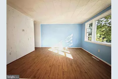1006 Circle Drive, Baltimore, MD 21227 - Photo 2