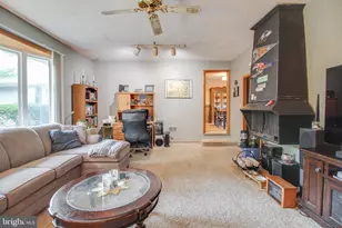 226 Oglethorpe Rd, Baltimore, MD 21228 - Photo 16