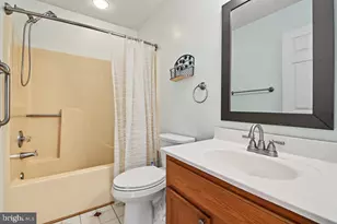 60 Jumpers Cir, Baltimore, MD 21236 - Photo 16