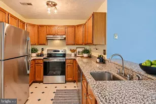 60 Jumpers Cir, Baltimore, MD 21236 - Photo 6