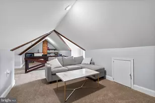211 Hazel Ave, Baltimore, MD 21227 - Photo 36