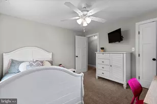 211 Hazel Ave, Baltimore, MD 21227 - Photo 32