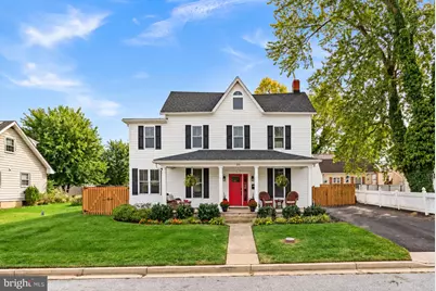 211 Hazel Avenue, Baltimore, MD 21227 - Photo 2