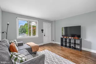 8338 Oakleigh Rd, Parkville, MD 21234 - Photo 8