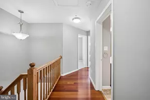 656 Villager Cir, Baltimore, MD 21222 - Photo 10