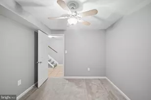 656 Villager Cir, Baltimore, MD 21222 - Photo 24