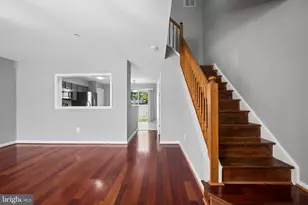 656 Villager Cir, Baltimore, MD 21222 - Photo 4