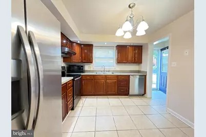9322 Fitzharding Lane, Owings Mills, MD 21117 - Photo 4