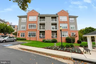 9005 Groffs Mill Dr, Owings Mills, MD 21117 - Photo 36